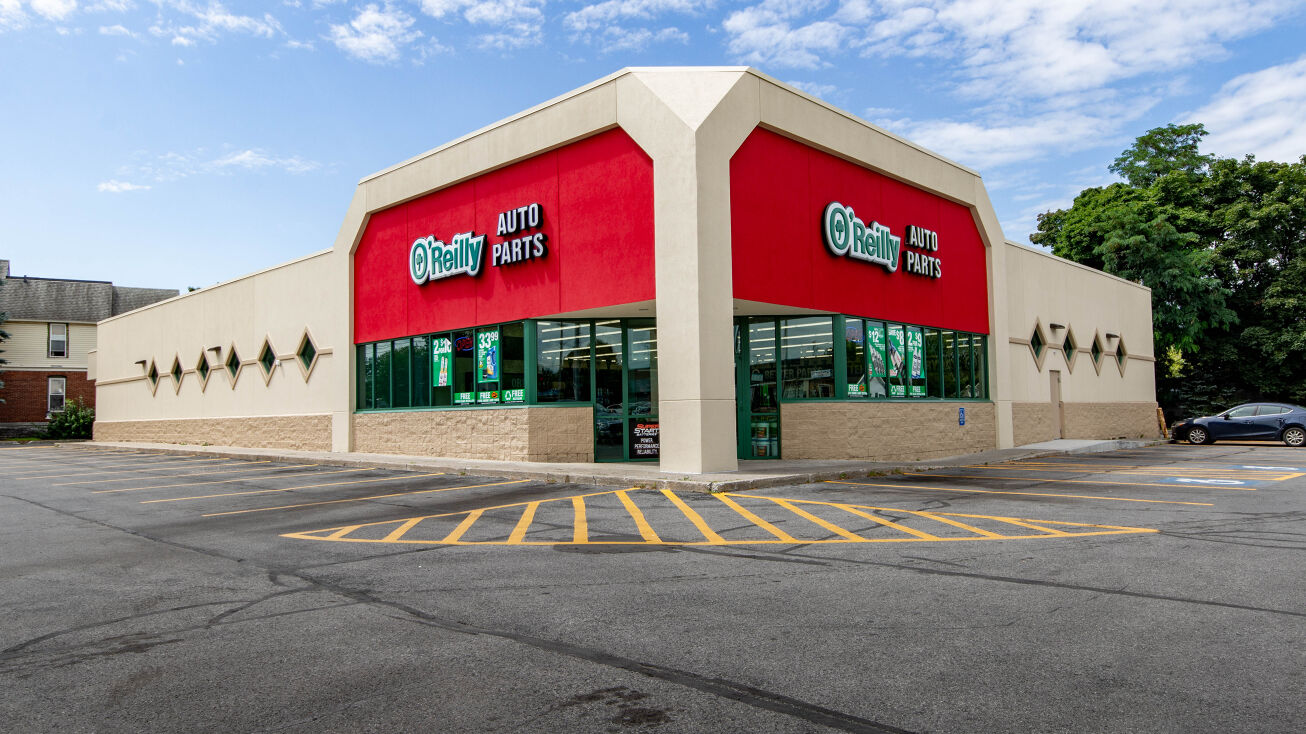 301 Arsenal St, Watertown, NY 13601