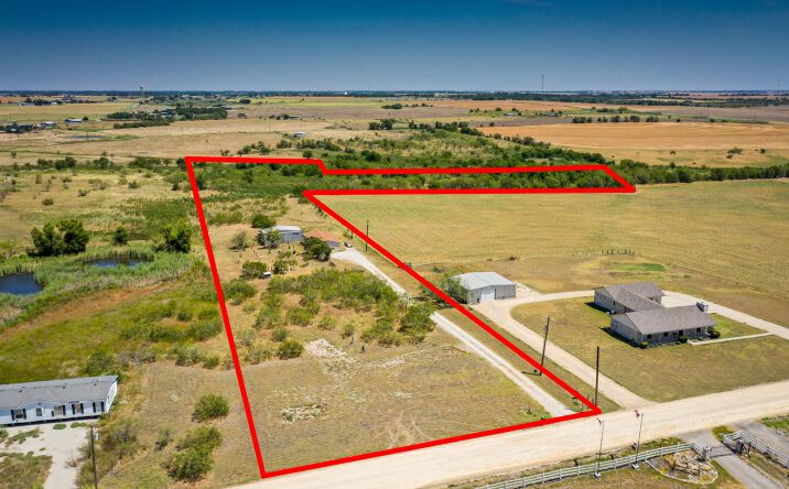 Pictures of Mixed Use property located at 375 Co Rd 497, Taylor, TX 76574 for sales - image #1