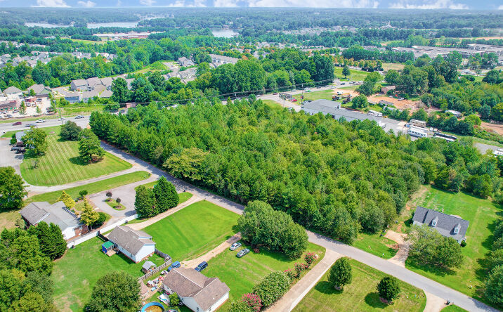 Pictures of Land property located at Kendra Dr, Mooresville, NC 28117 for sales - image #1