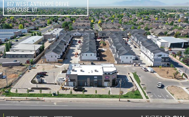 Pictures of Retail property located at 817 W Antelope Dr, Syracuse, UT 84075 for comps - image #1