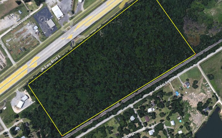 Pictures of Land property located at I-10, Vidor, TX 77662 for sales - image #1