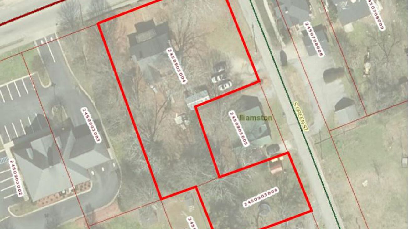 216 E Main St, Williamston, SC 29697