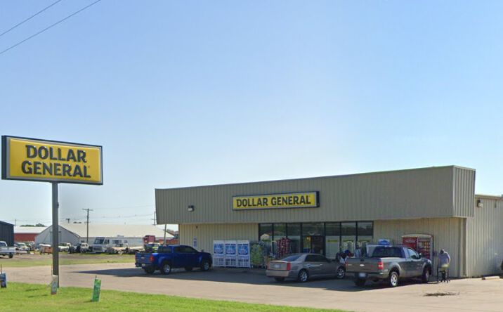 Pictures of Retail property located at 489 S County Rd, Russell, KS 67665 for sales - image #1