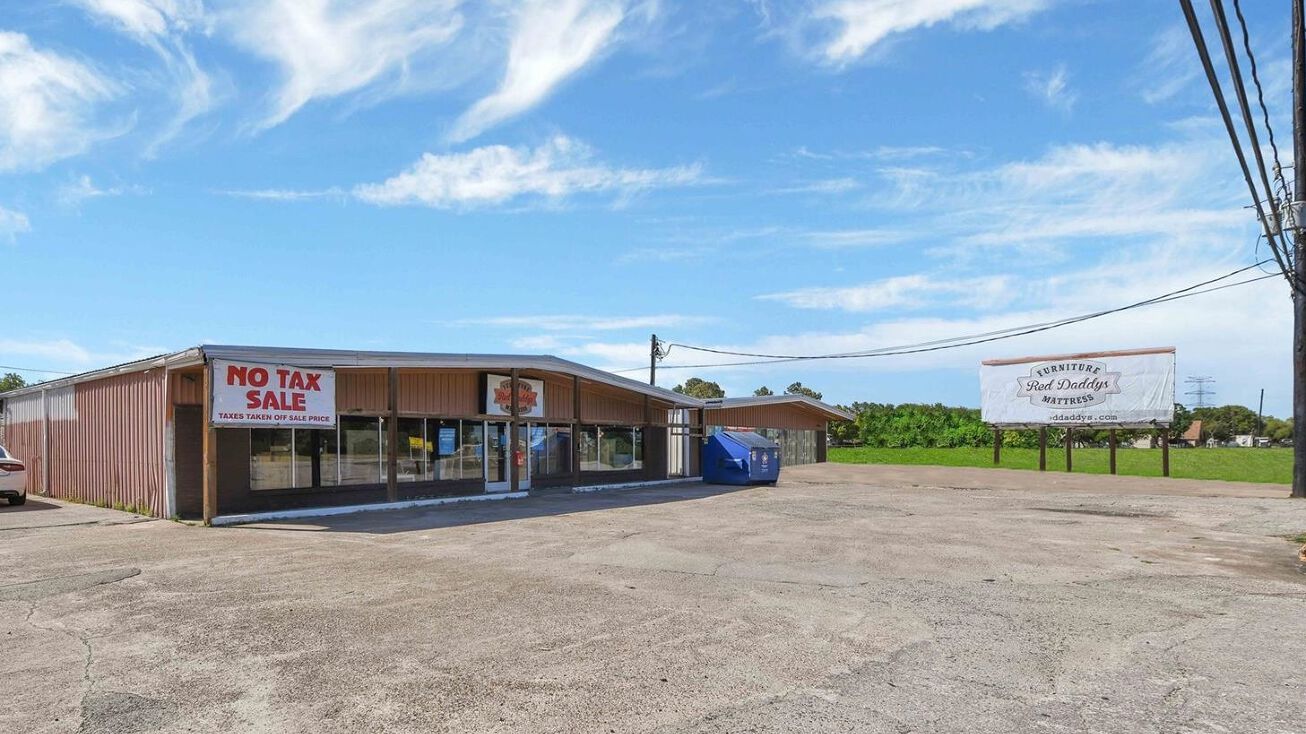 6739 N Hwy 146, Baytown, TX 77523