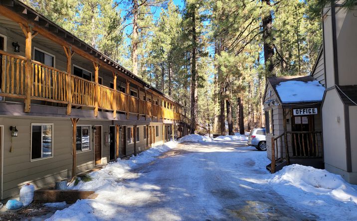 Pictures of Hospitality property located at 42268 Moonridge Rd, Big Bear Lake, CA 92315 for sales - image #1