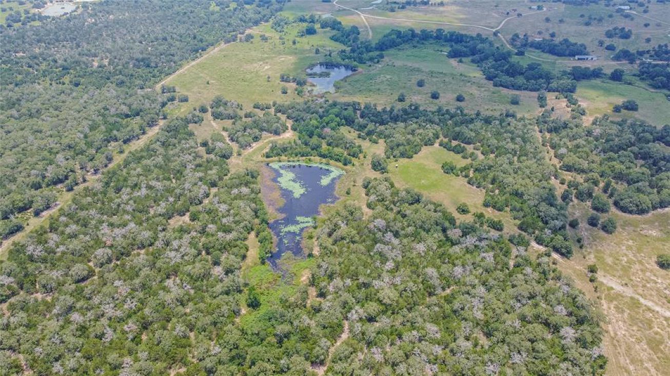 4042 N Fm 154, Muldoon, TX 78949