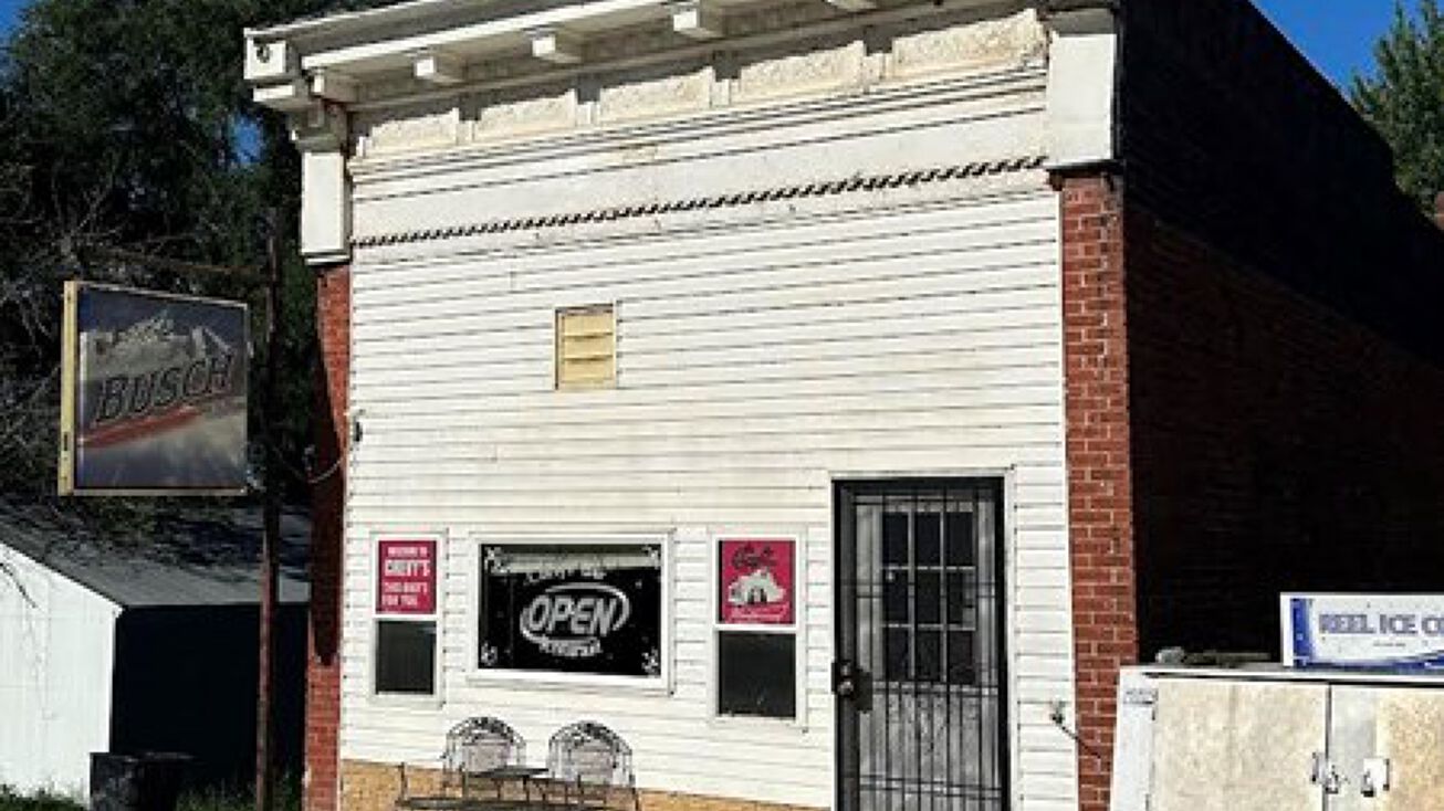 125 Frankford Avenue, Novinger, MO 63559