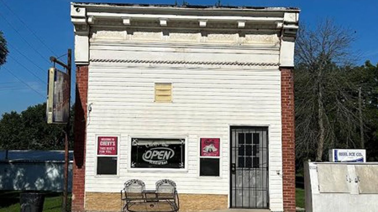 125 Frankford Avenue, Novinger, MO 63559