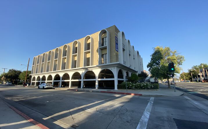 Pictures of Office property located at 615 W Civic Center Dr, Santa Ana, CA 92701 for sales - image #1