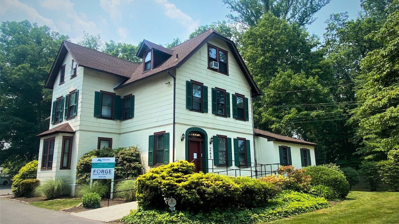 245 S Bryn Mawr Ave, Bryn Mawr, PA 19010