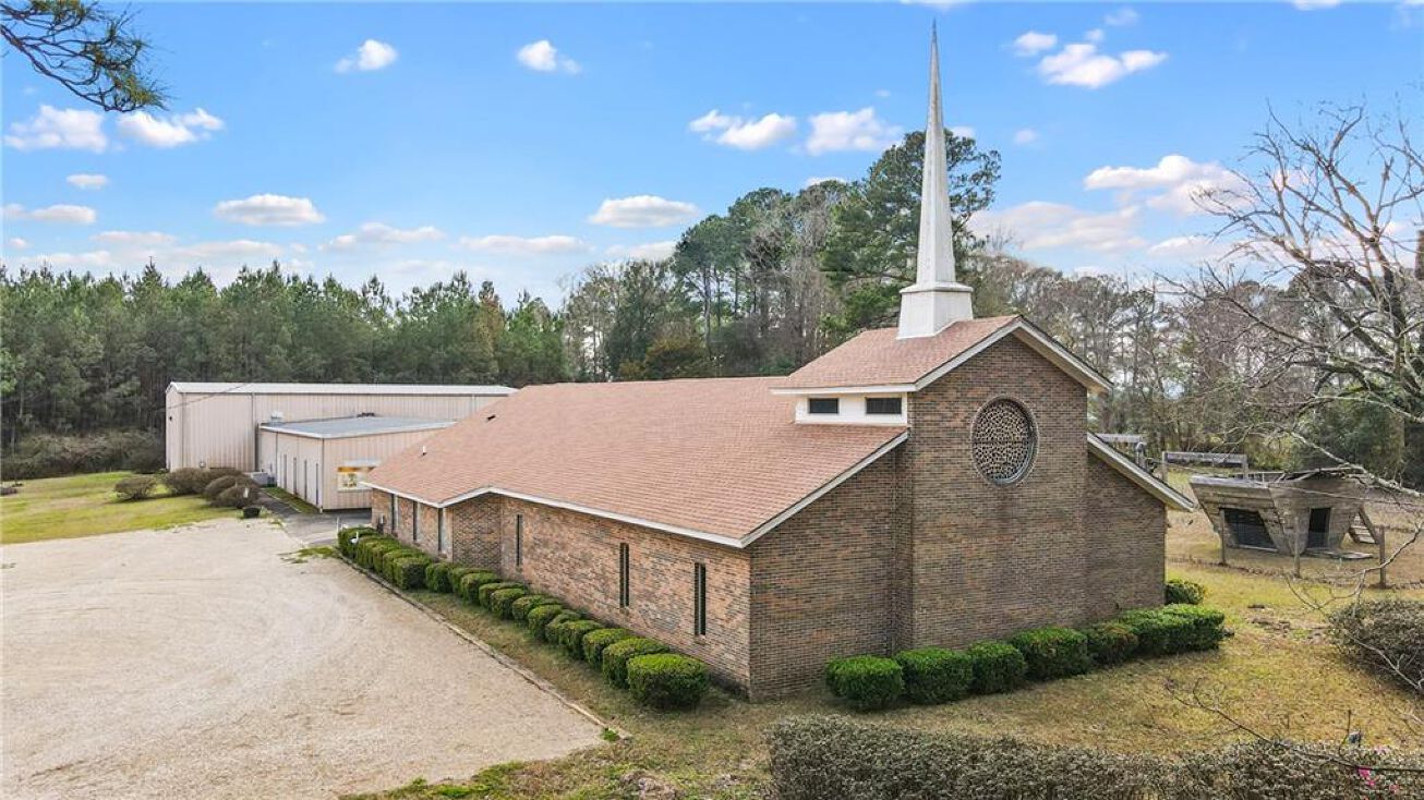 4709 Lott Rd, Semmes, AL 36613