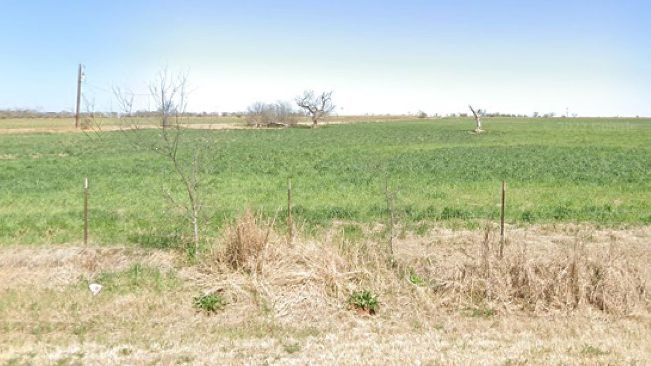 14011 Old Quintana Rd, Von Ormy, TX 78073