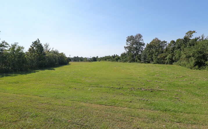 Pictures of Land property located at 15130 US 49, Gulfport, MS 39503 for sales - image #1