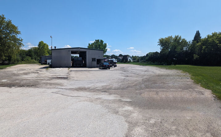 Pictures of Retail property located at 30 E Pioneer Rd, Fond du Lac, WI 54935 for sales - image #1
