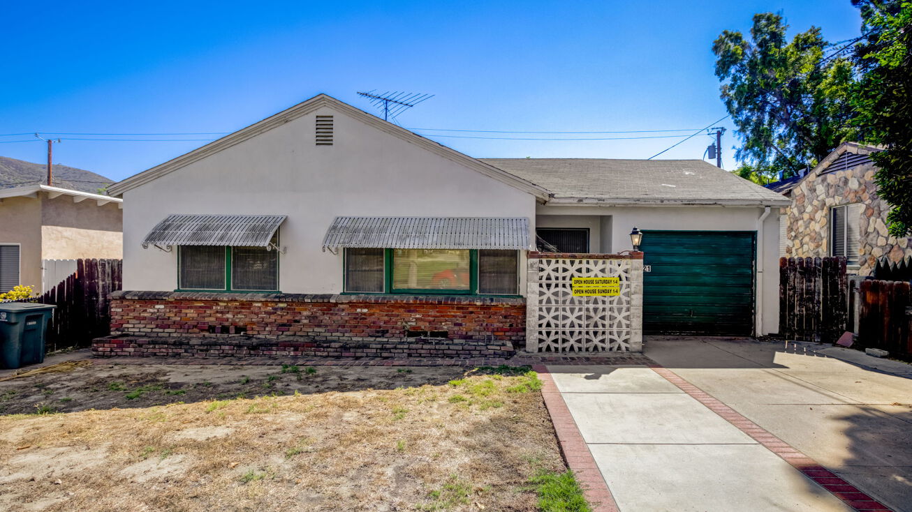 121 N Whitnall Hwy, Burbank, CA 91505