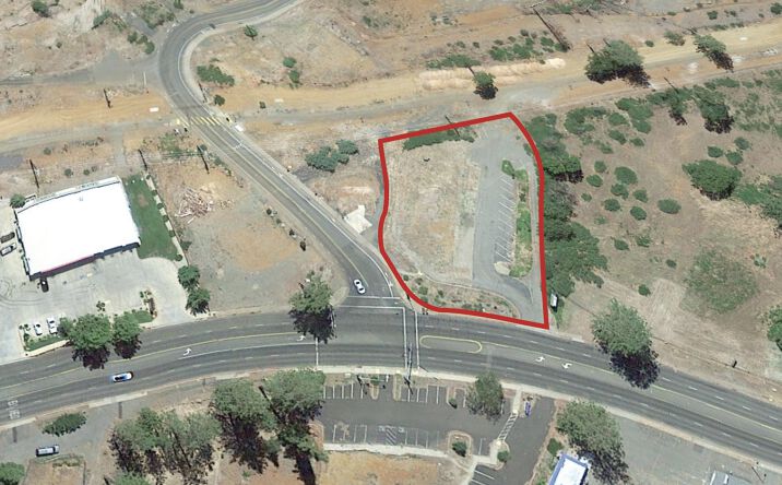 Pictures of Land property located at 7300 Skyway, Paradise, CA 95969 for sales - image #1