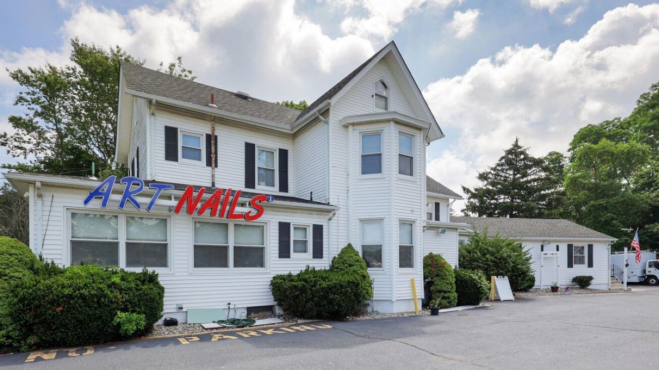 150 Cherry Tree Farm Rd, Middletown Township, NJ 07748