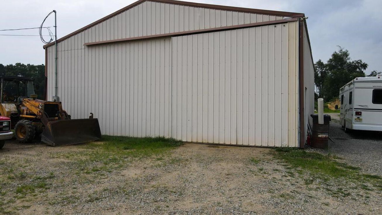 566 Woodstown Rd, Swedesboro, NJ 08085