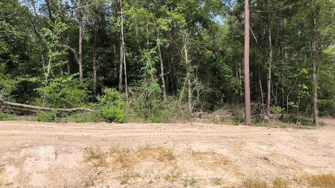 121 Yaupon Court, Lufkin, TX 75904