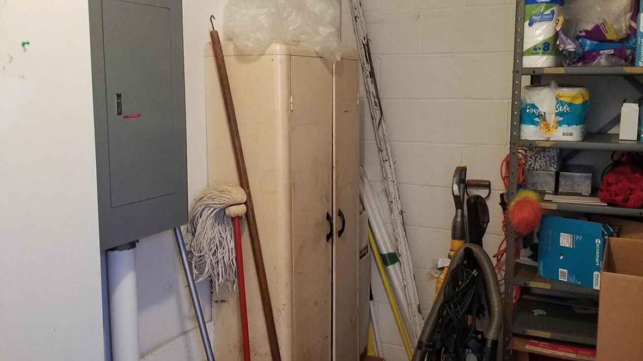 28 E Columbus St, Mount Sterling, OH 43143