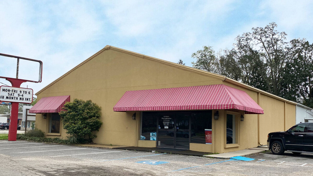 2719 Pass Rd, Biloxi, MS 39531