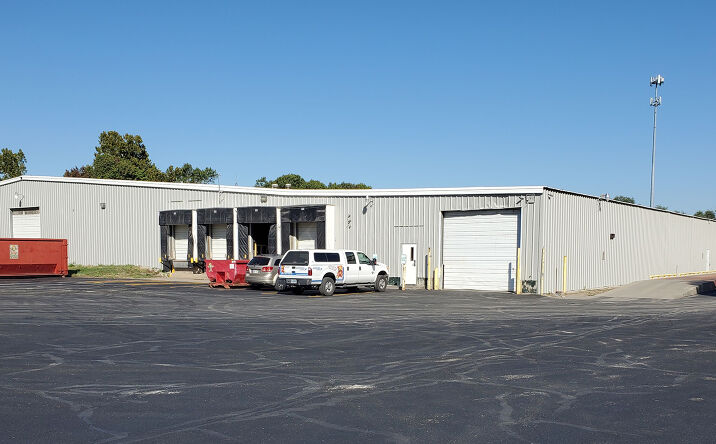 Pictures of Industrial property located at 1936 NW Lower Silver Lake Rd, Topeka, KS 66608 for sales - image #1