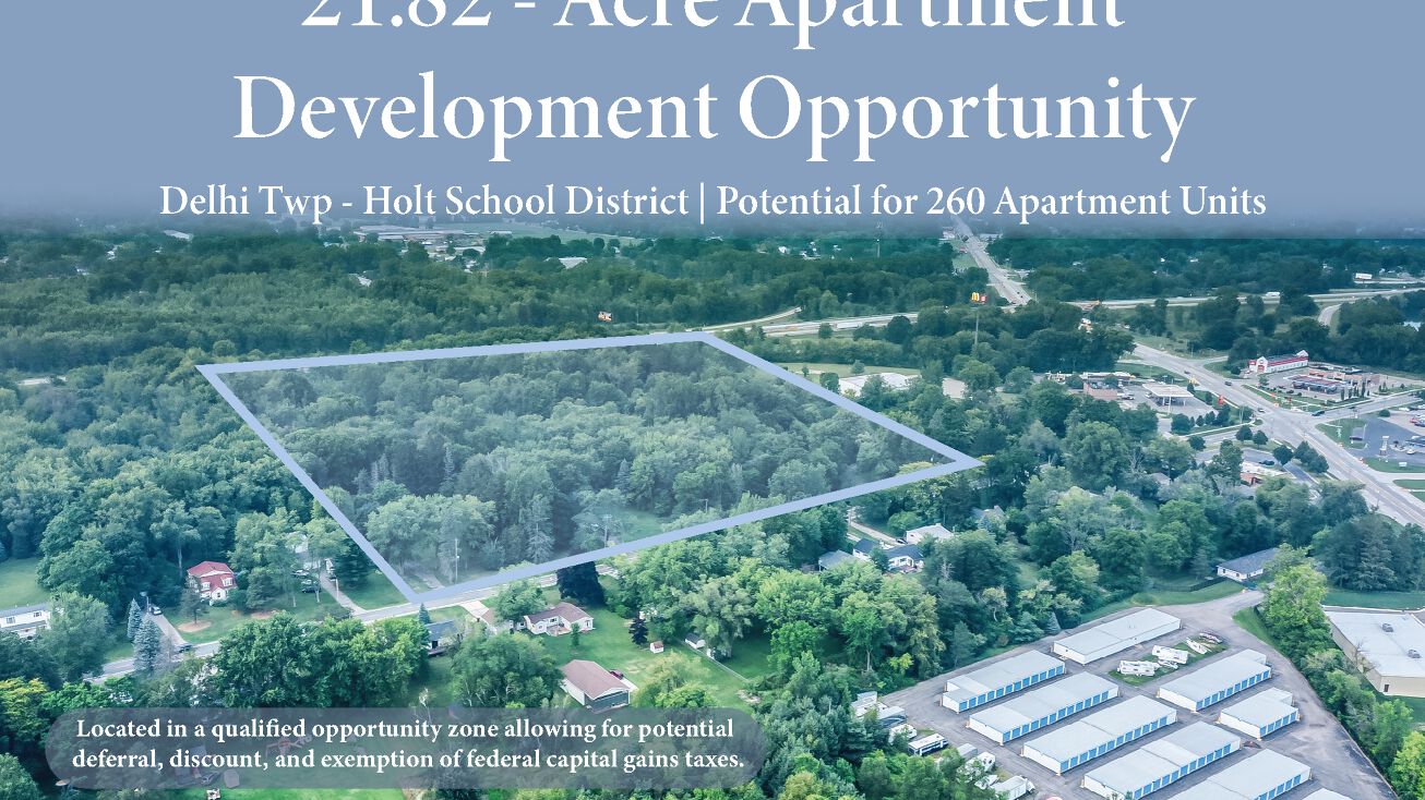 6280 Rd, Lansing, MI 48911