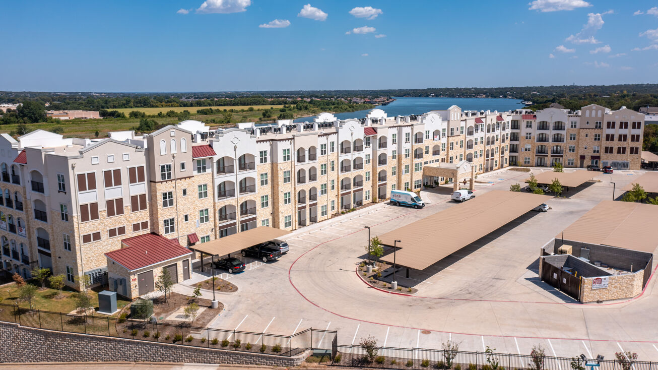 1101 White Cliff Rd, Granbury, TX 76048