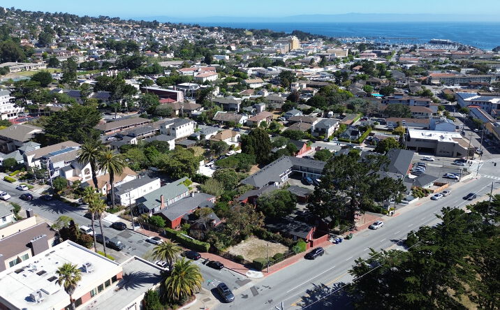 Pictures of Multifamily property located at 942 Munras Ave, Monterey, CA 93940, 120 Carmelito Ave, Monterey, CA 93940 for sales - image #1