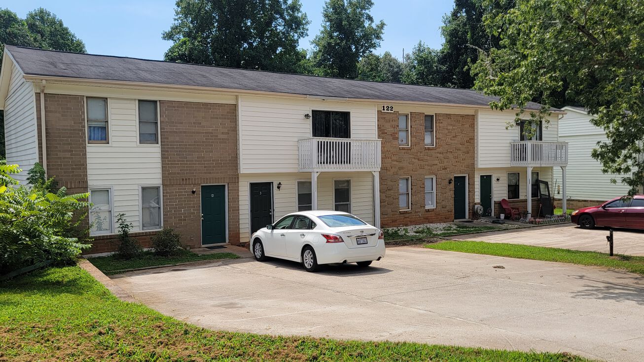 109 Carriage Pl, Spindale, NC 28160