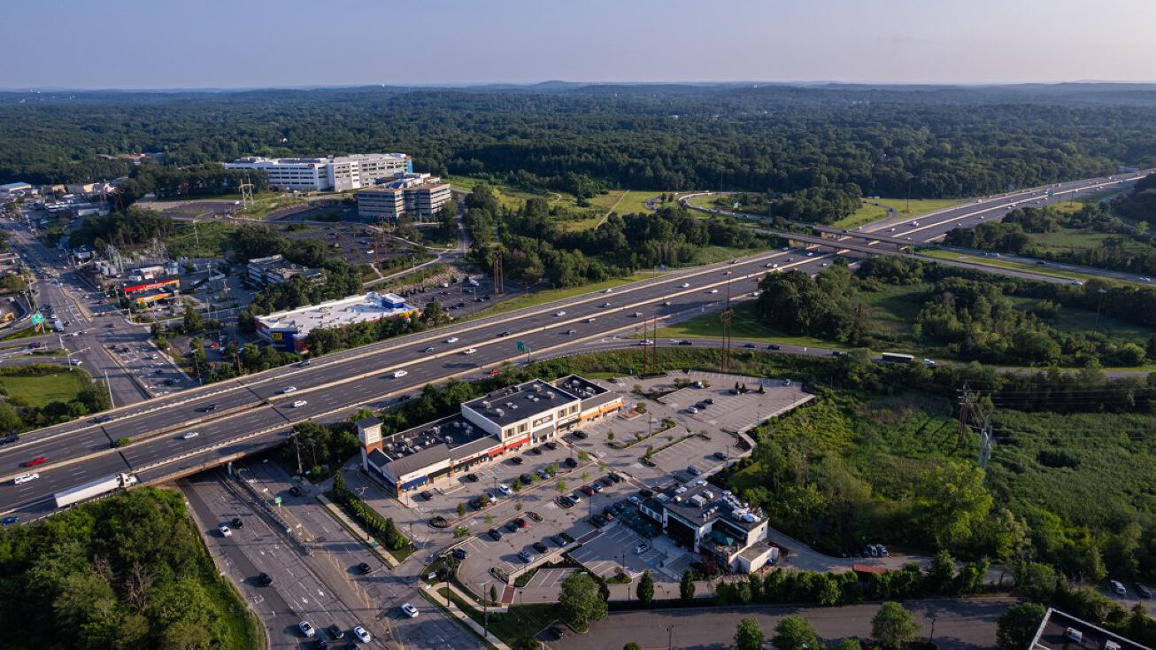 90 Middlesex Turnpike, Burlington, MA 01803