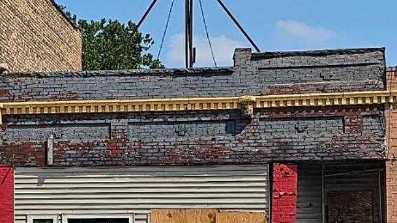 5629 Calumet Ave, Hammond, IN 46320