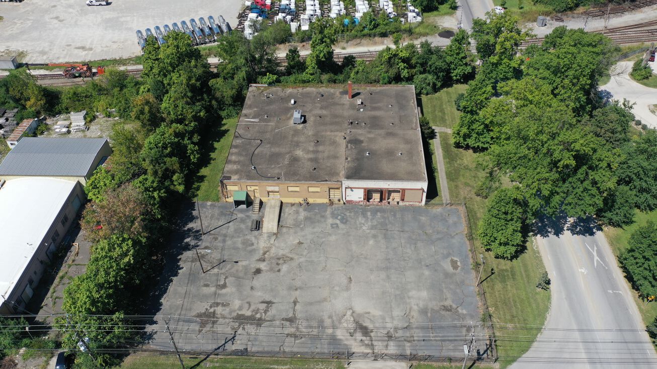 4110 Algonquin Pkwy, Louisville, KY 40211