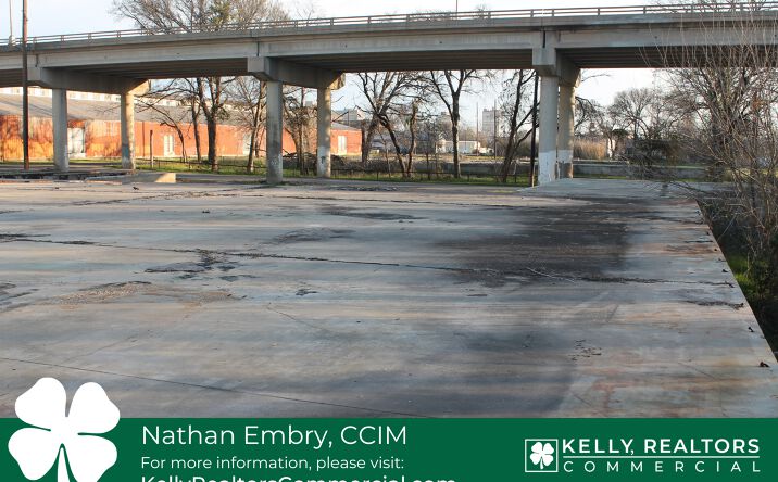 Pictures of Land property located at 301 S 17th St, Waco, TX 76701 for sales - image #1