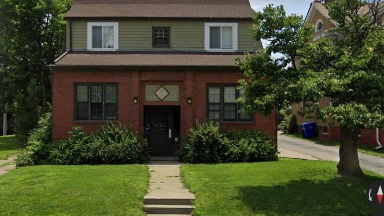 3313 Cuming St, Omaha, NE 68131