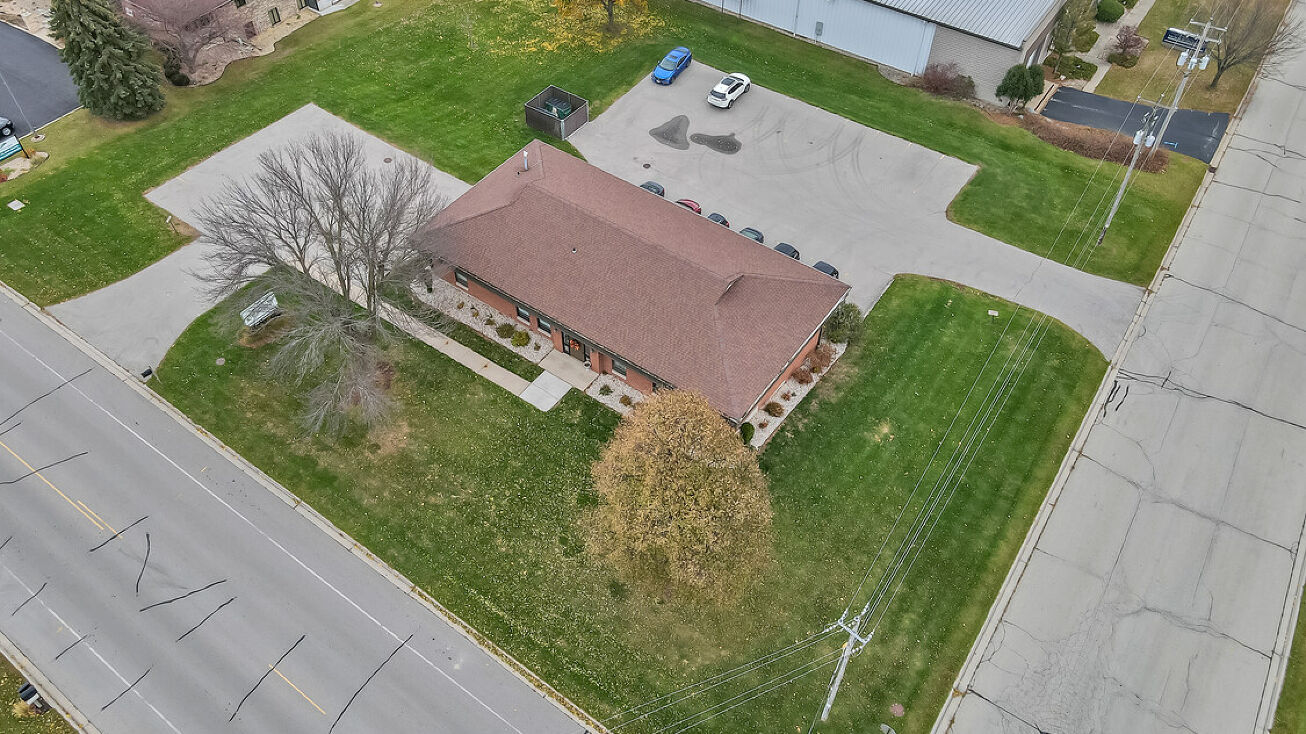 2941 S Ridge Rd, Green Bay, WI 54304