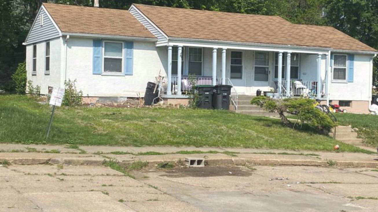 3110 S 41st St, Omaha, NE 68105