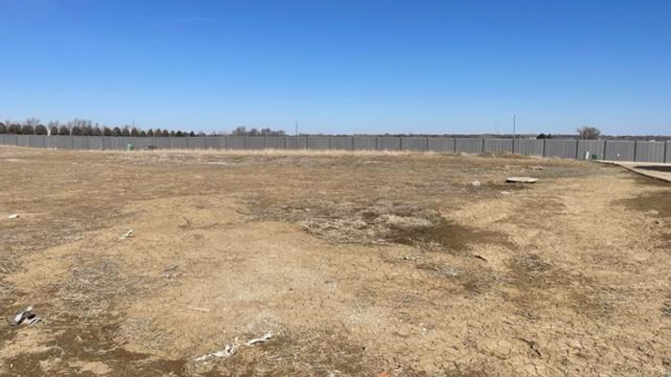 21014 Atwood Ave, Elkhorn, NE 68022