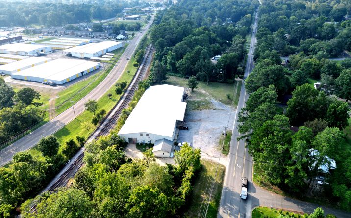 Pictures of Industrial property located at 1403 3rd Ave SE, Cullman, AL 35055 for sales - image #1