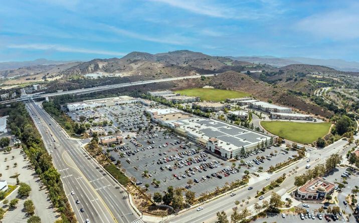 Pictures of Retail property located at 800-888 New Los Angeles Ave, Moorpark, CA 93021 for sales - image #1