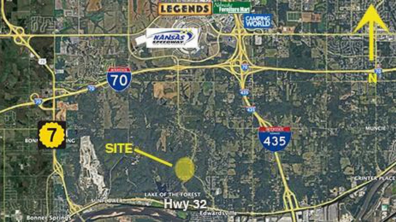 1300 Edwardsville Drive, Edwardsville, KS 66111