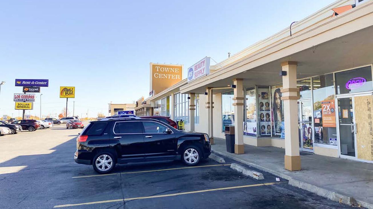 9033 E State Rte 350, Raytown, MO 64133