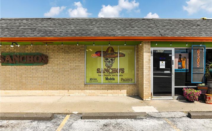 Pictures of Retail property located at 6505 Nieman Road, Shawnee, KS 66203 for sales - image #1