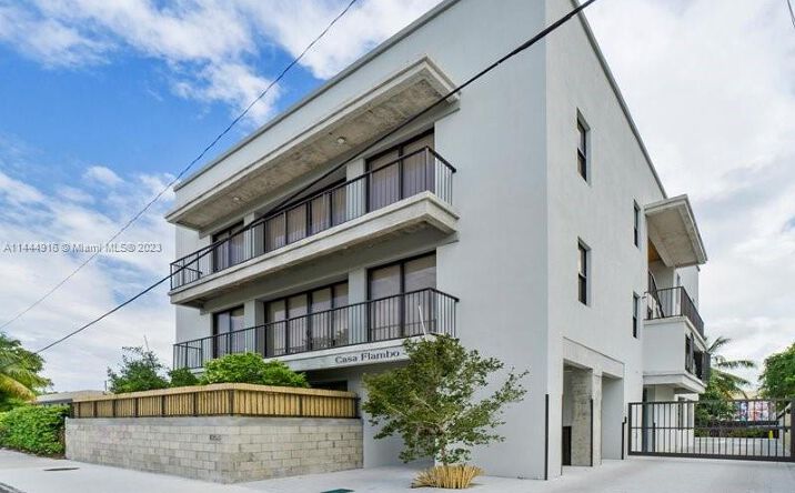 Pictures of Multifamily property located at 1053 NW 29 St, Miami, FL 33127 for sales - image #1