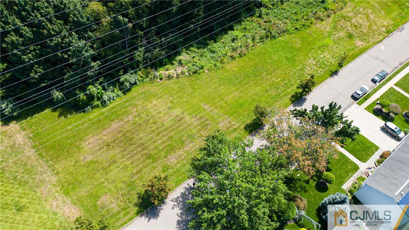 56 Miara Street, Sayreville, NJ 08859