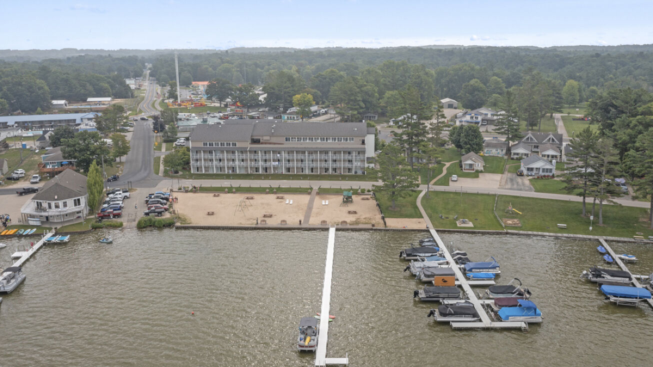 1180 N Shore Dr, Mears, MI 49436