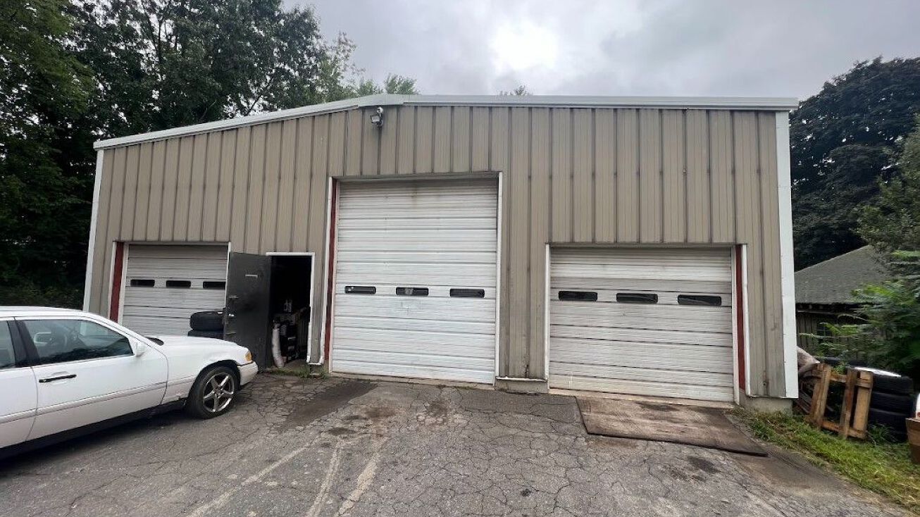 46 Gile St, Haverhill, MA 01830