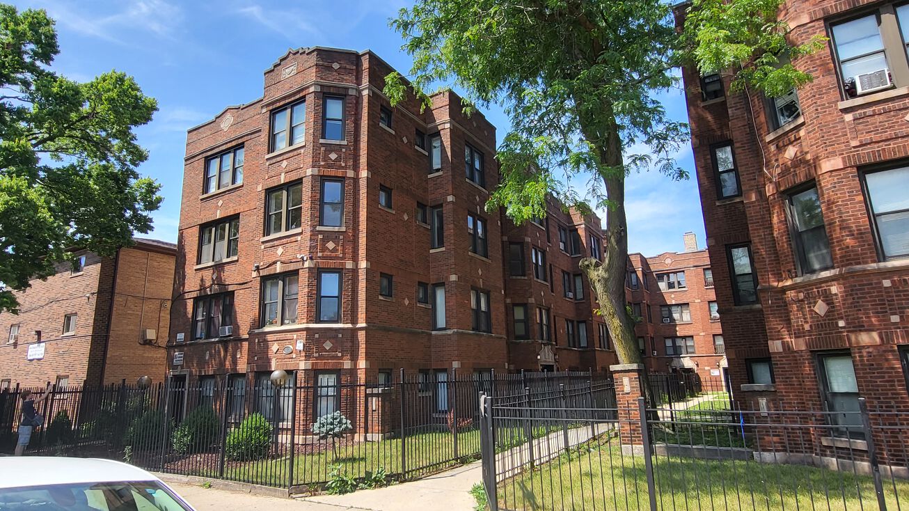 6820 s perry ave chicago il 60621 crexi