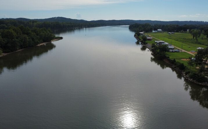 Pictures of Land property located at 0 Tennessee River, Clifton, TN 38425 for sales - image #1