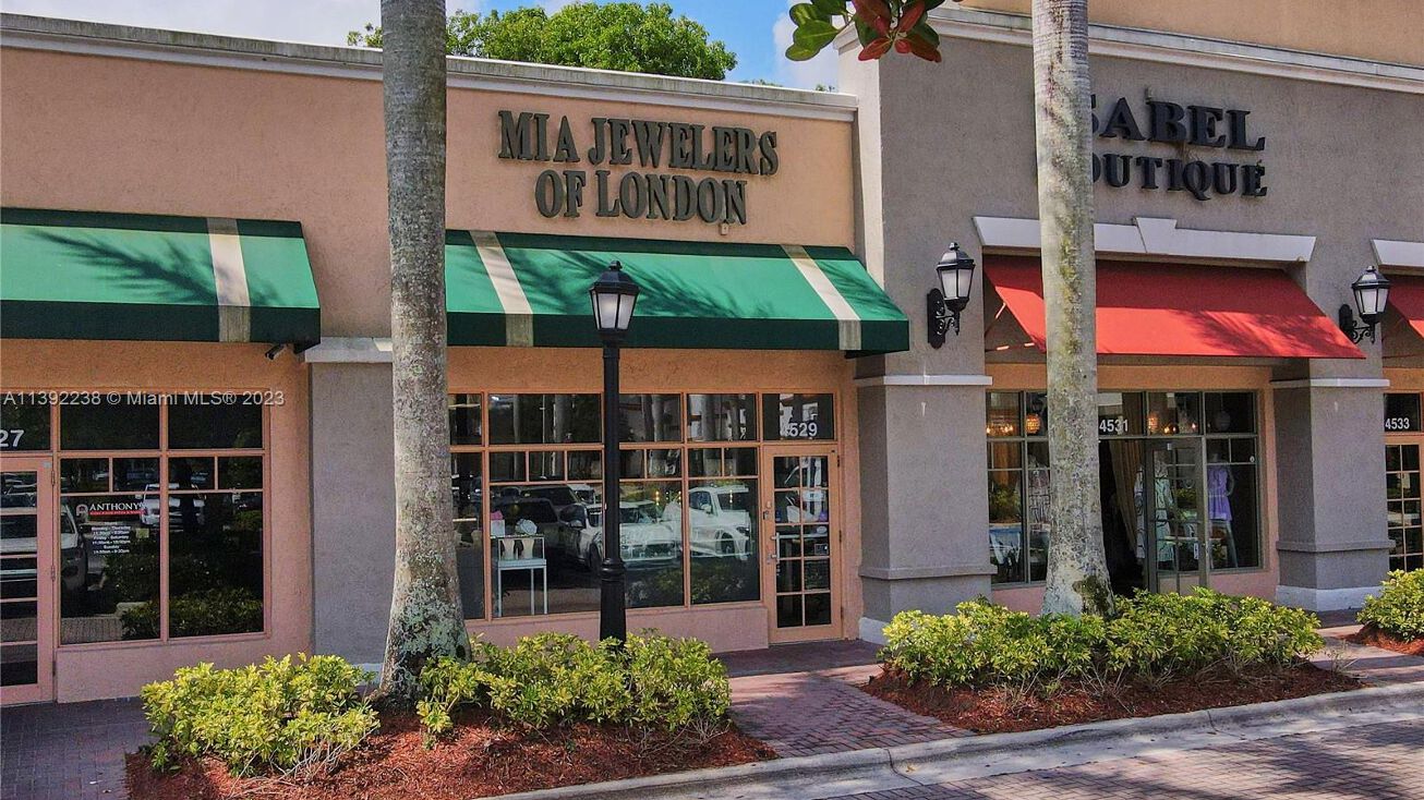 4529 weston road, Weston, FL 33331